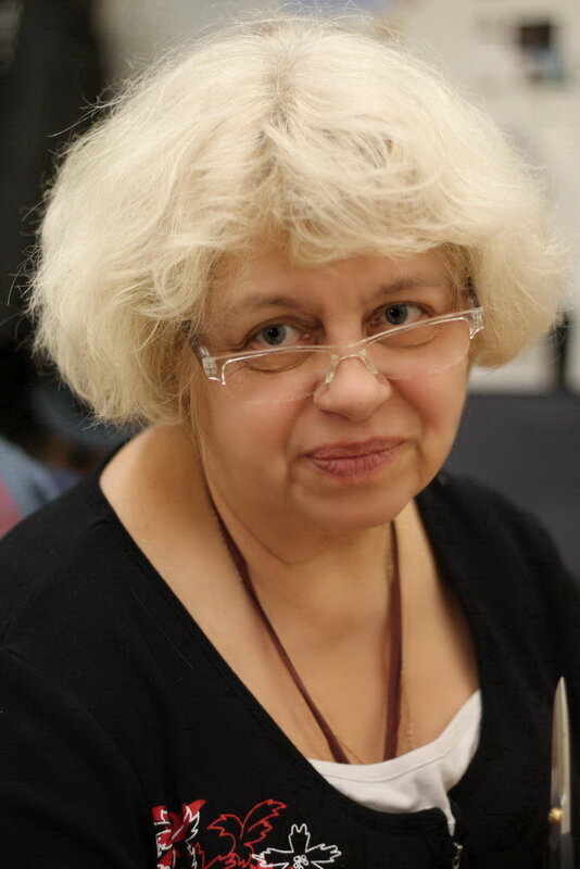 Мастер по изготовлению головных уборов Анна Сердобова
