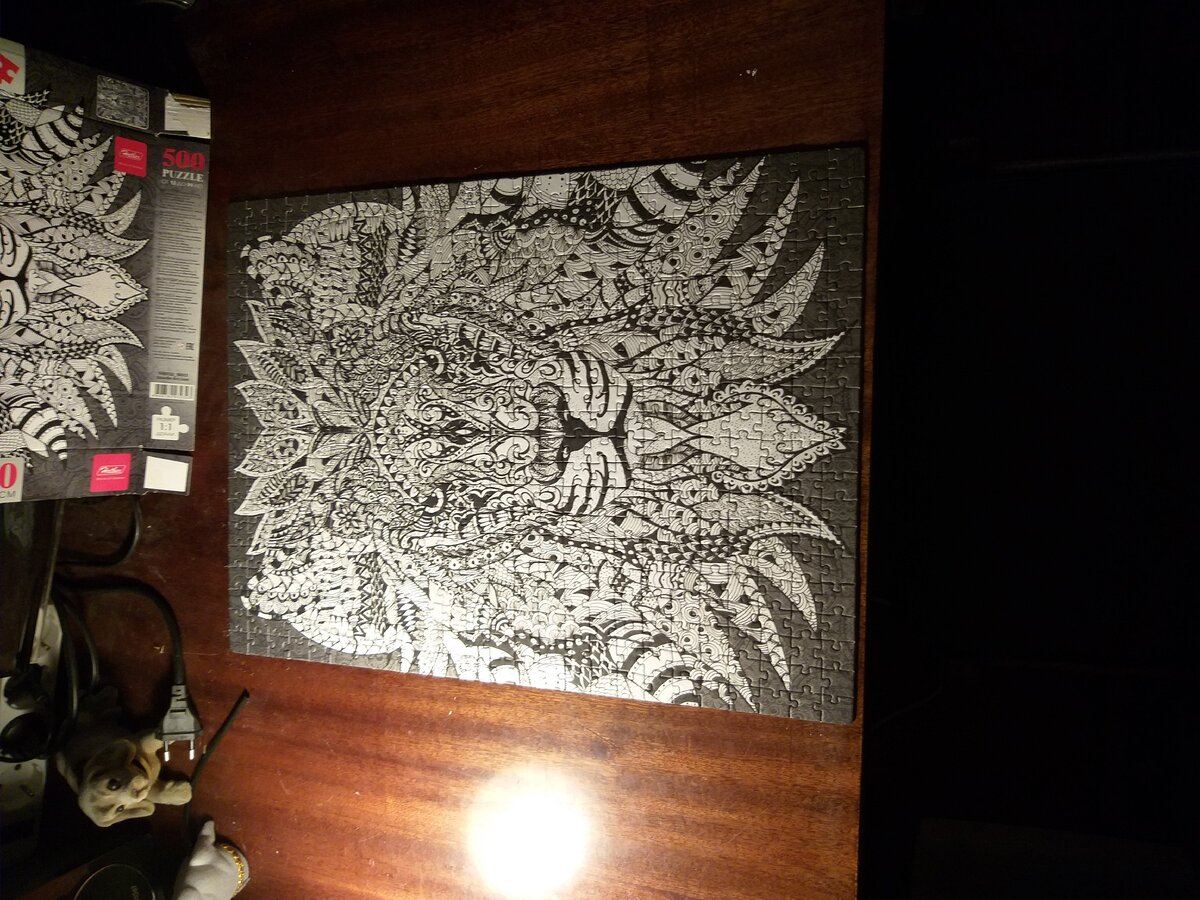 FIX-price снова удивляет и на этот раз пазл необычных антистрессовых элементов , которые не один день приходится удилять внимание как форме очертания данного пазла так и фигуре , полосками чтоб подобрать нужный элемент , я любитель собрать пазл но на этот и при моем личном опыте ушло 3 дня . Как Вы относитесь к данному виду пазла ? Элементов 500 шт и каждый как одно и тоже , молодцы китайцы дельную и увлекательную штуку придумали.