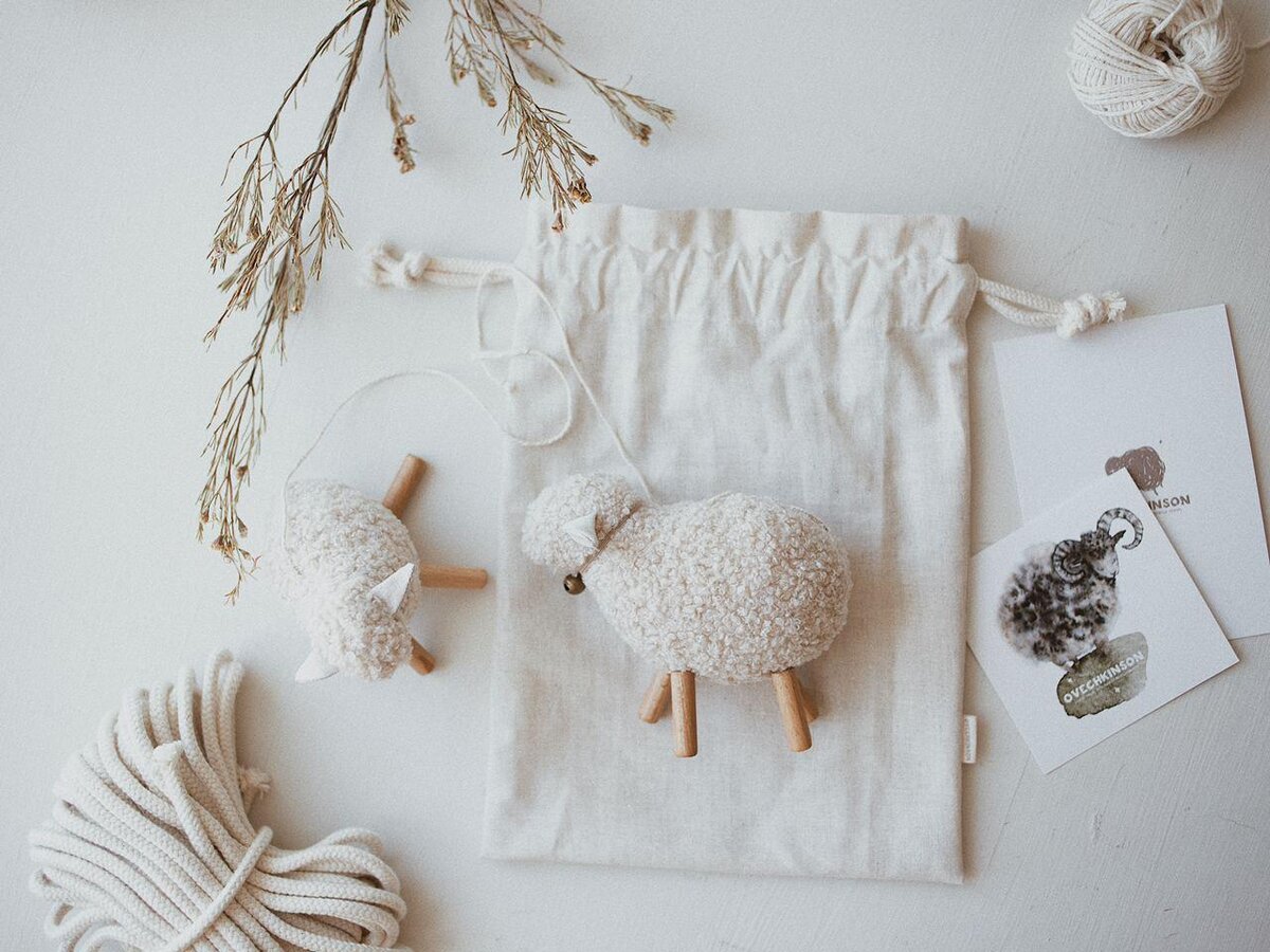 игрушка OVECHKINSON "бежевая овечка"