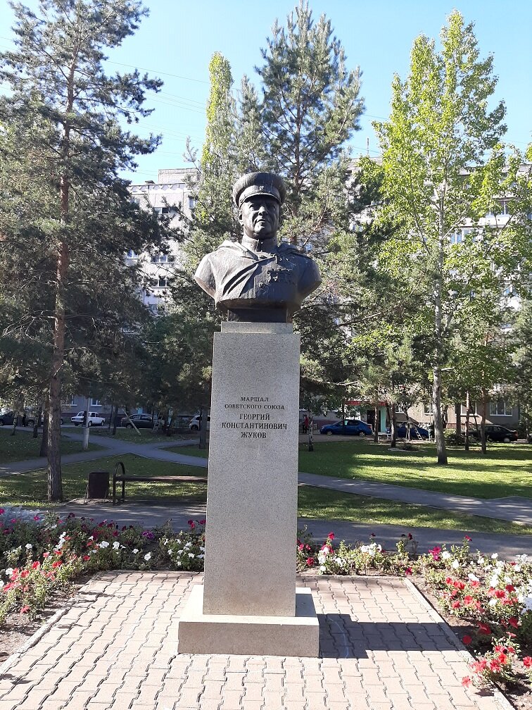 Сипайлово Сквер Жукова