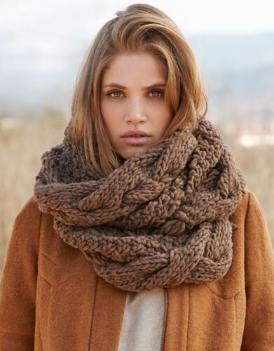 Снуд из крупных кос спицами