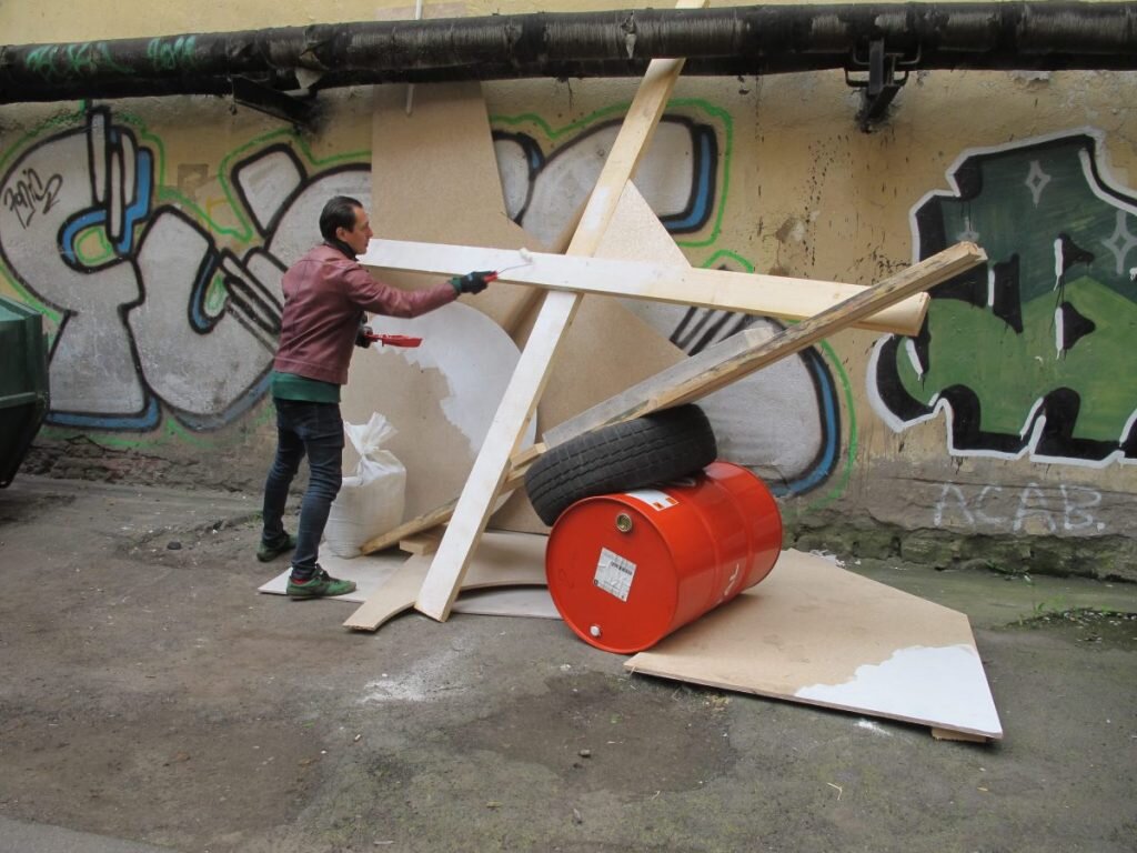 Петр Белый Проект «Six billion years» © peterbelyi.com