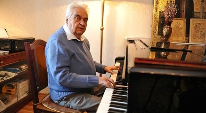 Евгений Крылатов