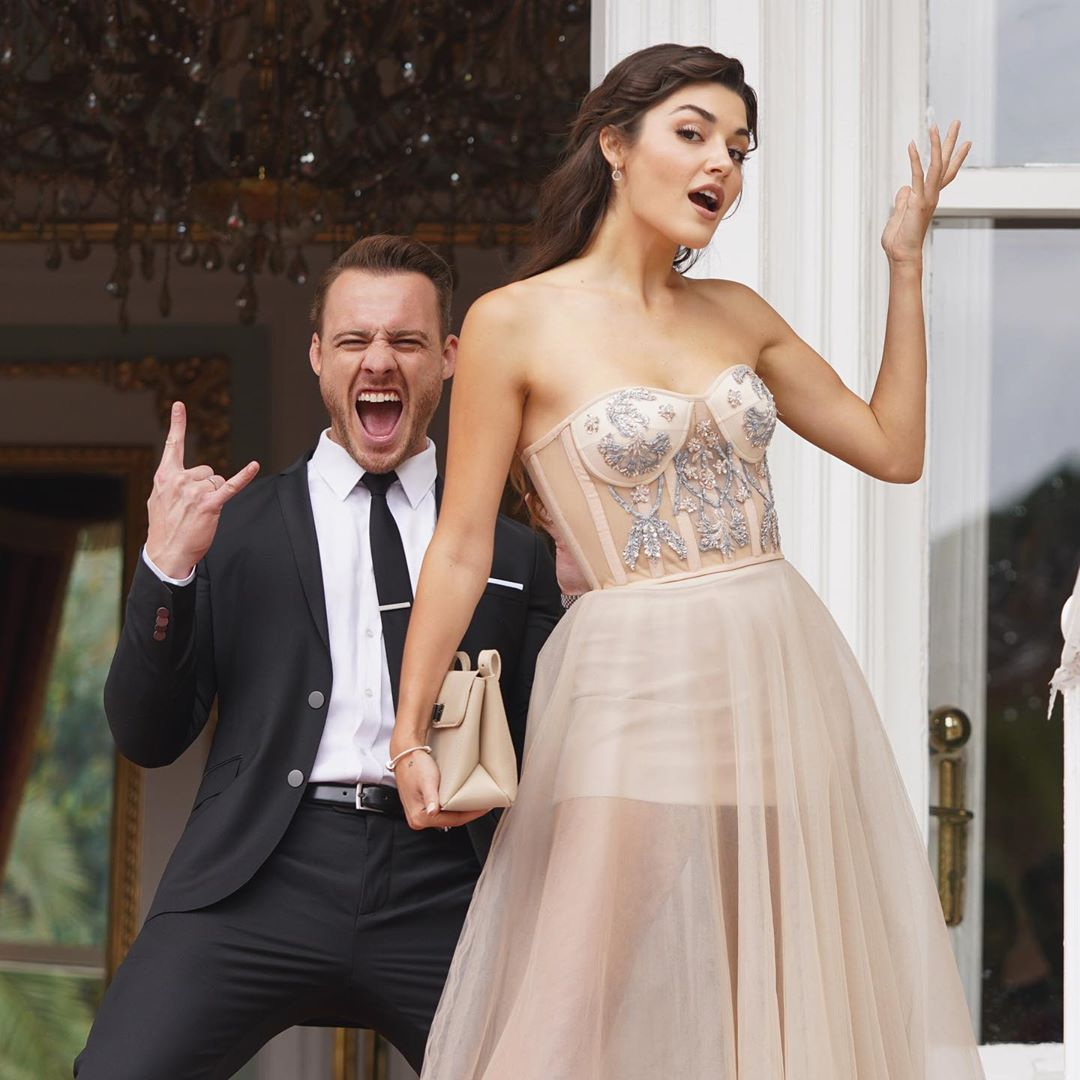 "Постучись в мою дверь" за кадром