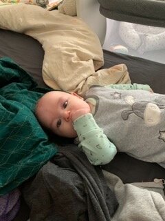 Где титя, мамаша?!