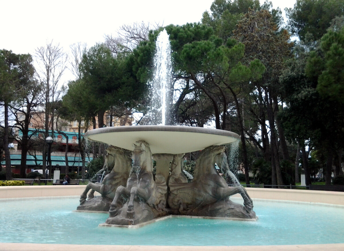 Римини,площадь