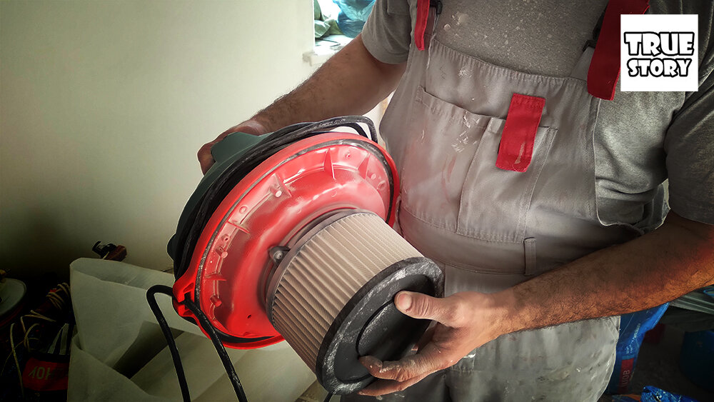 Пылесос, которым пользуются строители - увидел и захотел такой же домой. Мужики показали свой "Хаммер" и рассказали о его плюсах