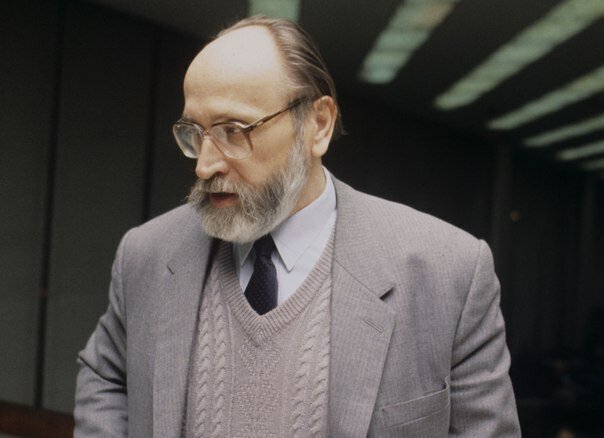 Юрий Петрович Власов