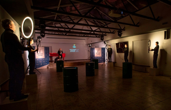 Московский Театр поэтов, а также Сергей Летов и Сергей Шрекос. Перформанс на церемонии открытия выставки | Автор фото А.Виноградов