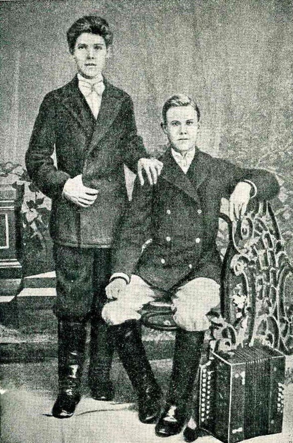В.А. Дегтярев во время работы в Туле на Тульском оружейном заводе. 1900 г. Архив музея Сестрорецкого инструментального завода.