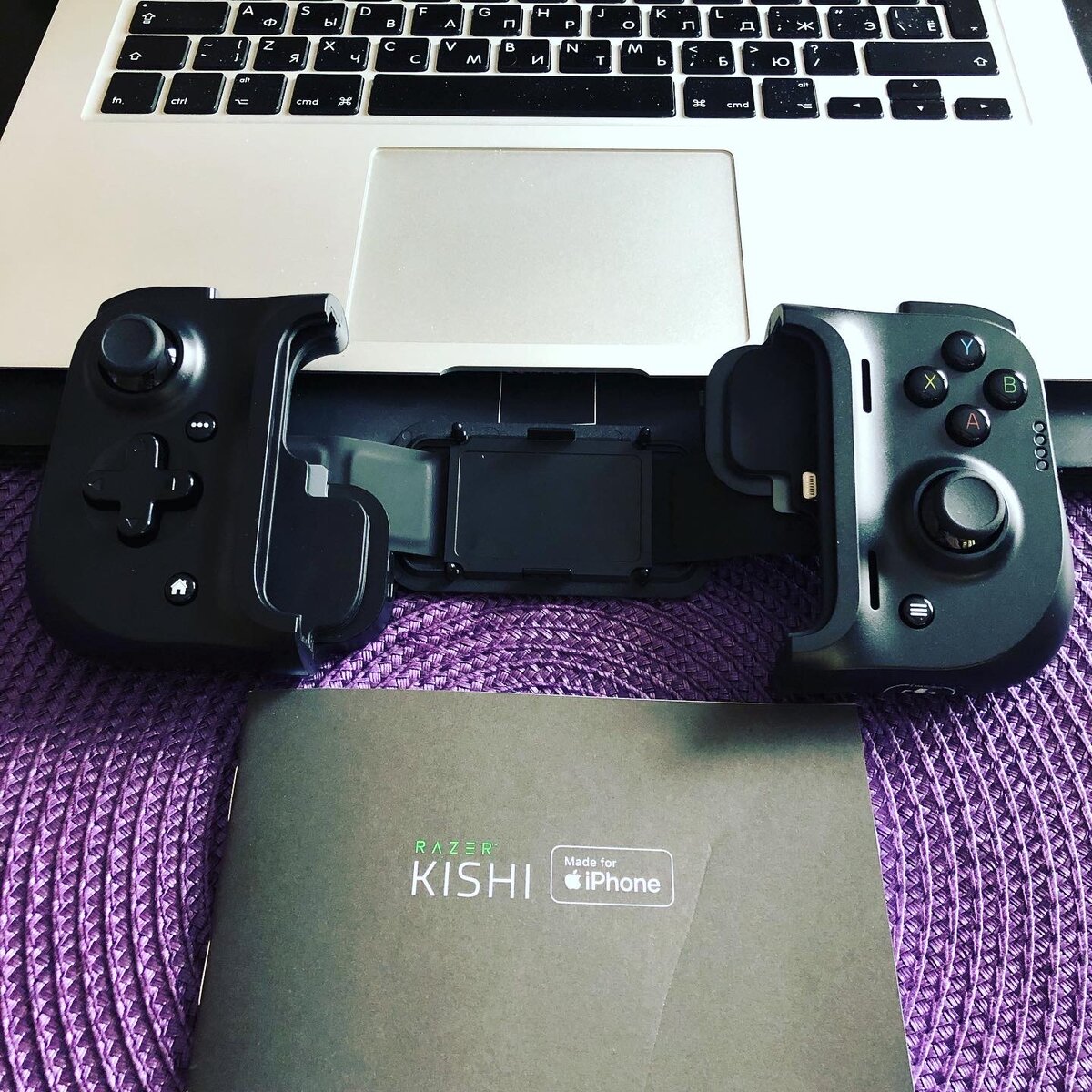 Зачем мне Nintendo Switch, когда у меня есть App Store и Razer Kishi