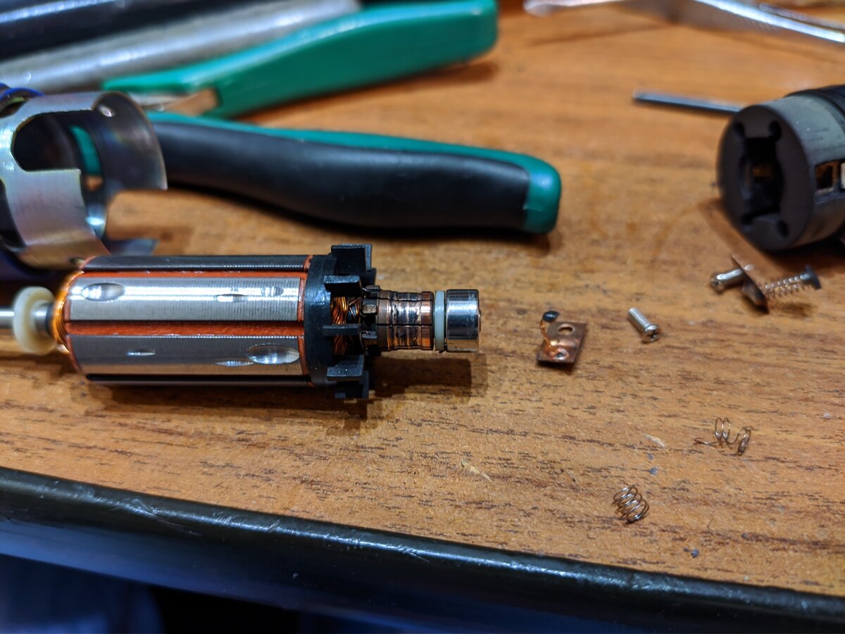 Ремонт маникюрного аппарата Strong 105l