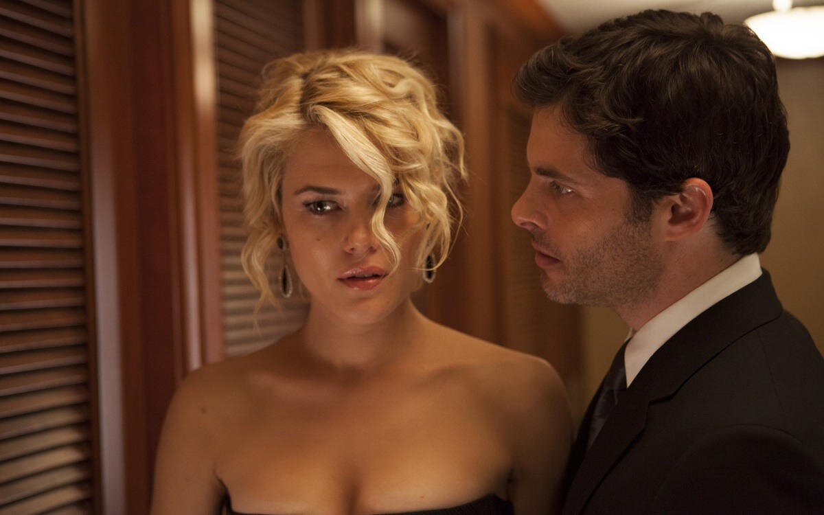 кадр из фильма "Лофт" 