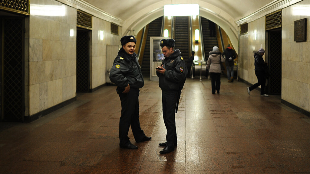 Мвд россии метро. Полиция Московского метрополитена. Полиция в Московском метро. УВД на Московском метрополитене.