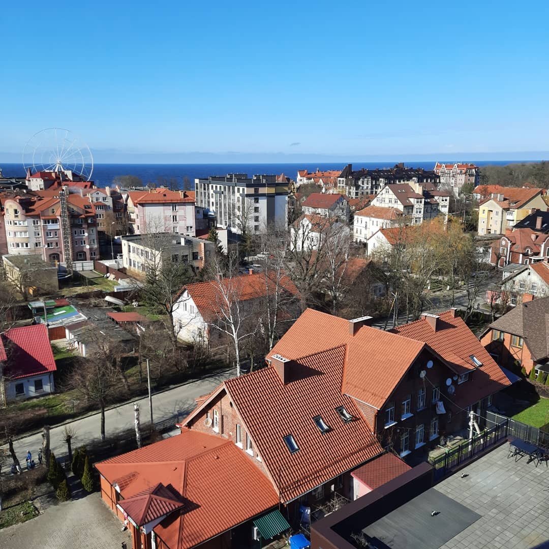 Фото автора . Вид с высоты 24 метра.