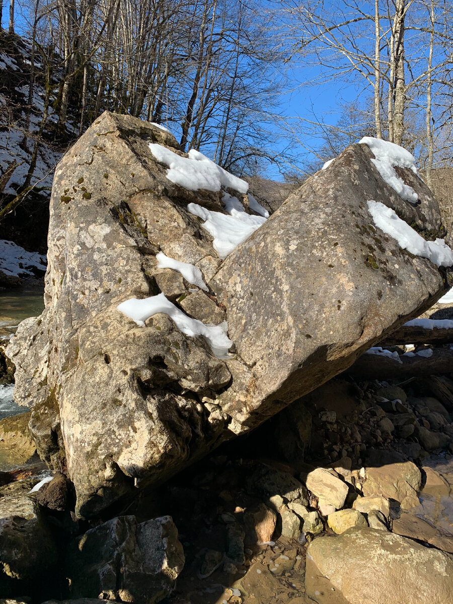 Мезмай - место силы в Краснодарском крае, куда съезжаются йоги, экстрасенсы  и другие эзотерики для восстановления энергетики | Морская | Дзен