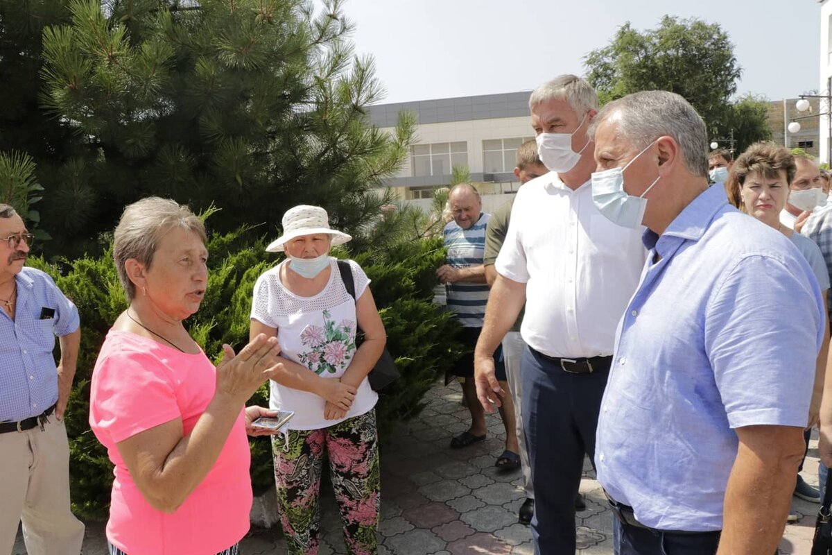 В. Константинов называет эффективной власть, которая слышит людей