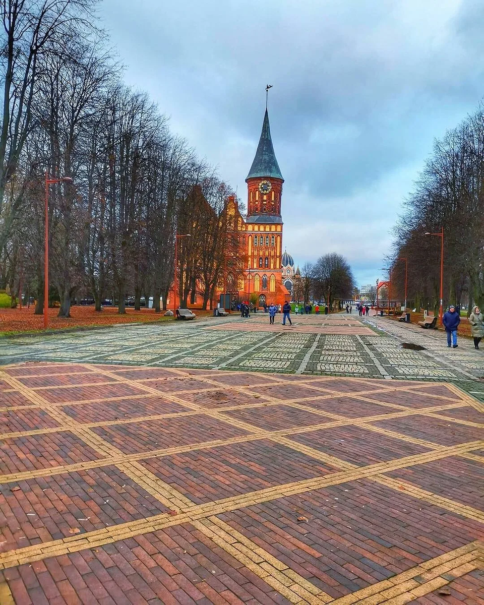 Родина калининград. Стоит жить в калининграде. В апреле калининград калининград. Жизнь в калининграде. Жизнь в калининграде.