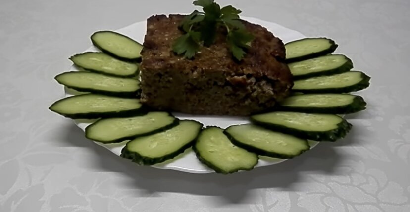 Говяжья печень очень полезная, поэтому ее нужно включать в свой рацион а тем более в рацион своих детей.Это печеночное суфле, можно подавать со свежими овощами.