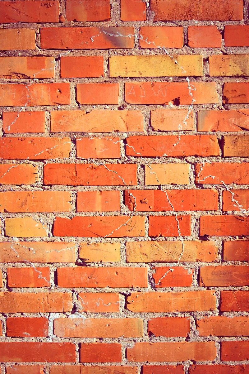 Кирпичная стена