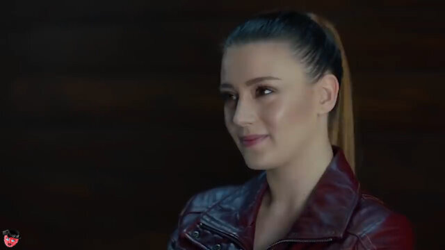 У идеальных девушек тоже бывает неразделенная любовь 