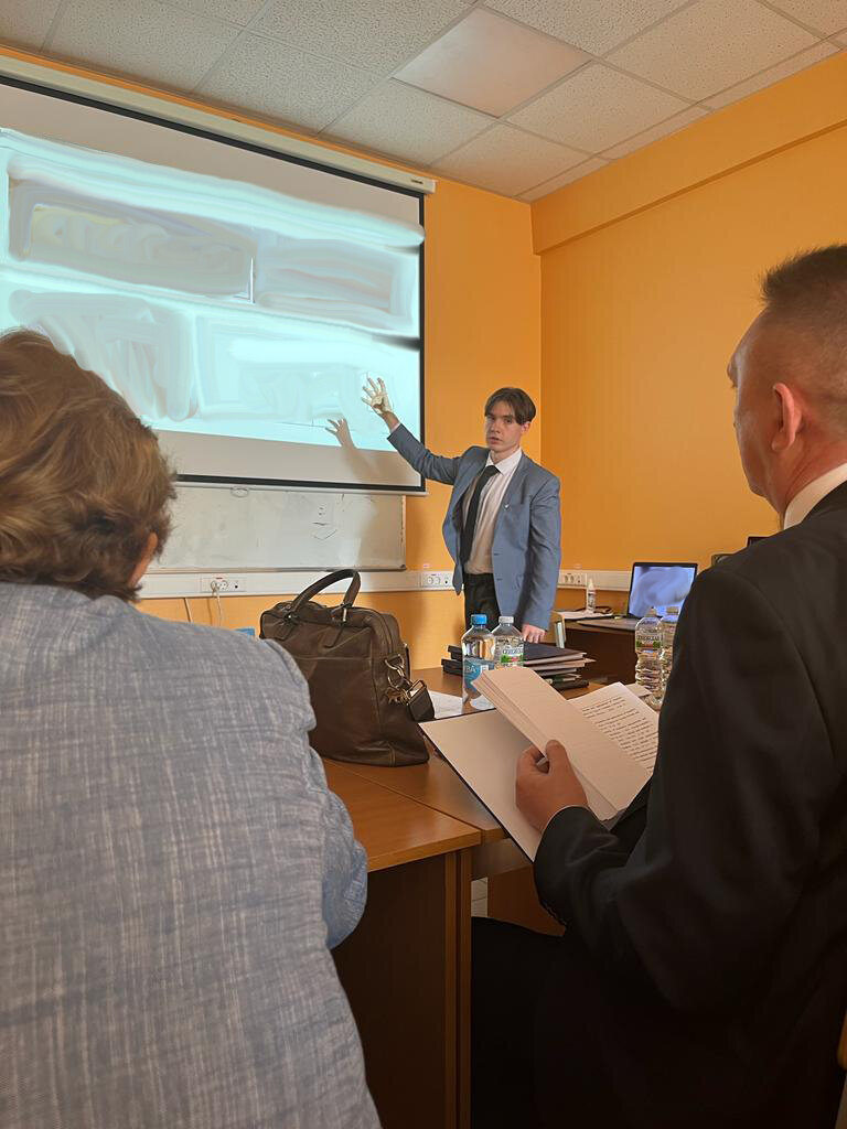 Аркадий Павленко на защите диплома