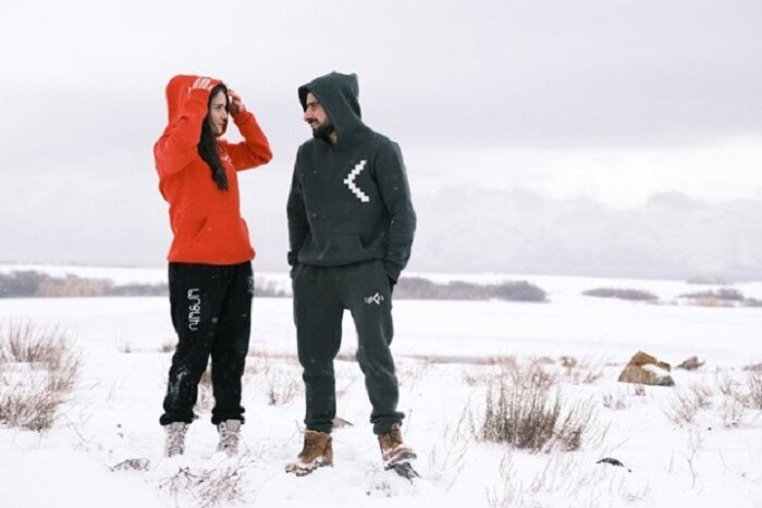 Арцахский бренд «Lyoka's» выступает против всего турецкого: Как можно связать «Татик-Папик» (Бабушка и Дедушка) из турецких ниток? Фоторяд