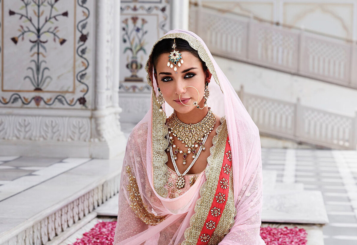 Индия. Фото взято в сети Интернет. Фотокоррекция автора.