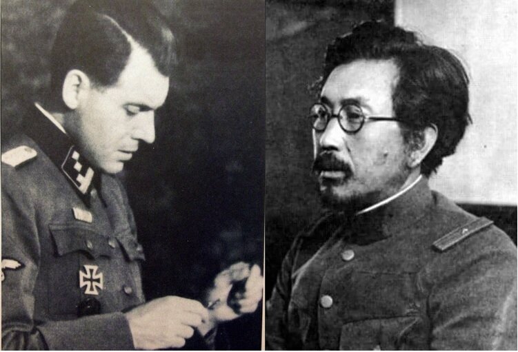 Менгеле слева.