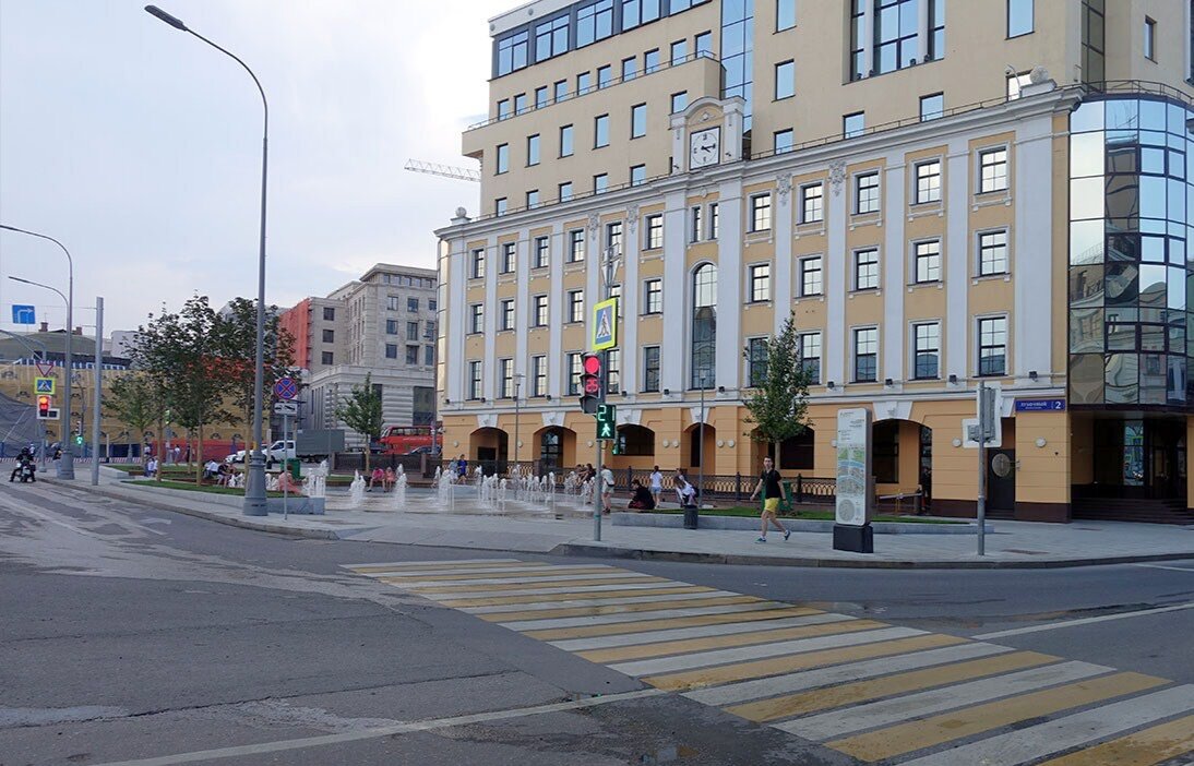Лубочный переулок 2. Москва, лубочный пер. Ленивка старая москва. Лубочный переулок дом 2. Лубочный переулок москва.