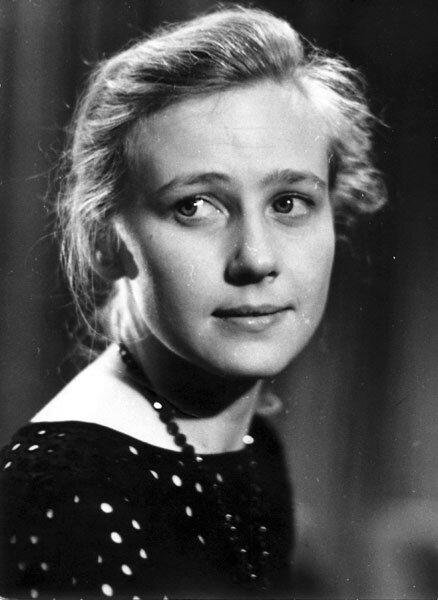 Ия Саввина в молодости