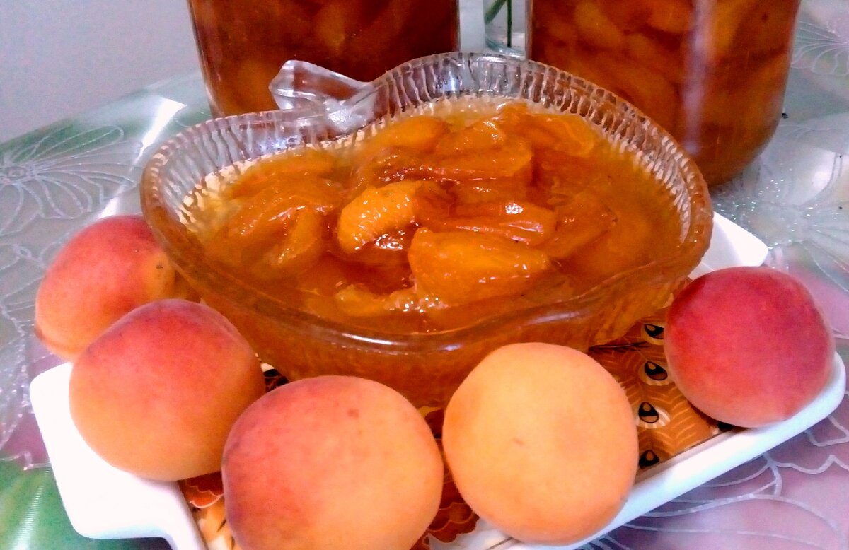 Янтарное варенье из абрикосов