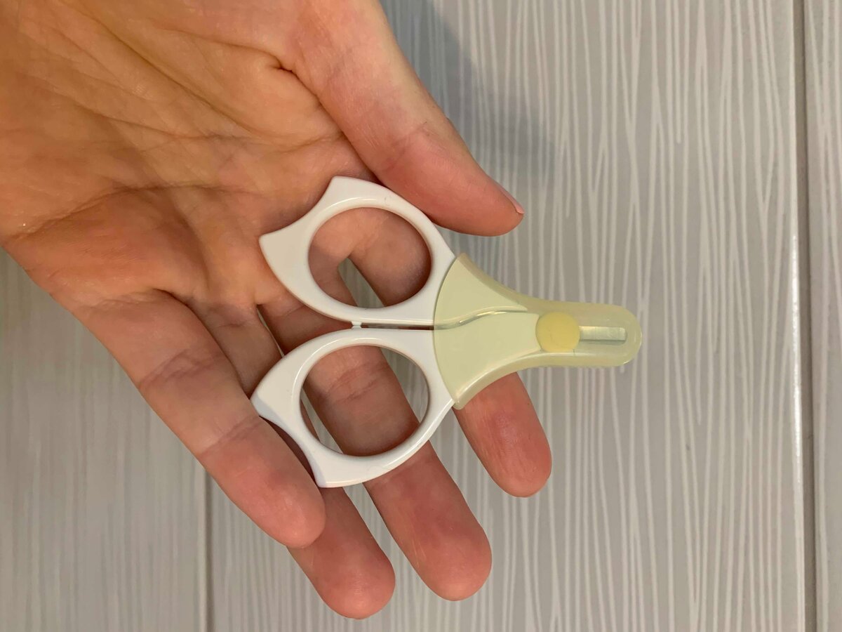 Ножнички от Pigeon. 