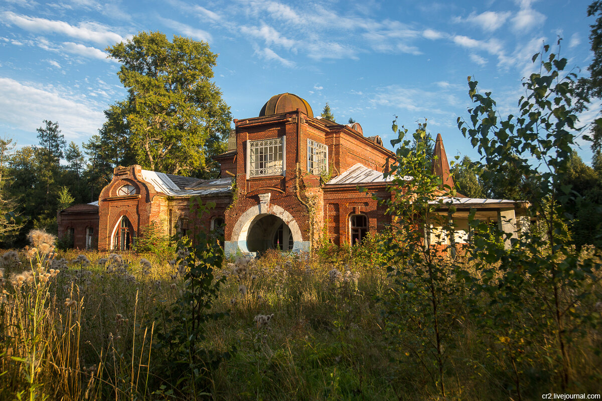 Заброшенная усадьба Матренино, главный дом. Нелидовский городской округ, Тверская область