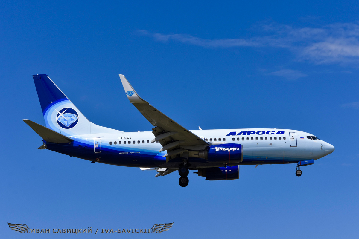 Boeing-737 а/к Алроса