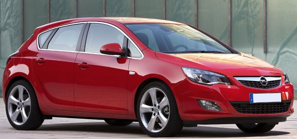 1.Opel  Astra одна машина за 150 тыщ рублей можно найти на платформах Авито и Авто.ру.