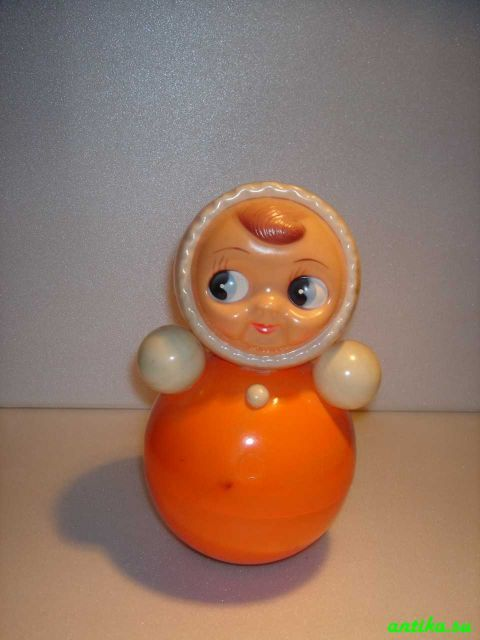 неваляшка , мне кажется она была у каждого ребенка 