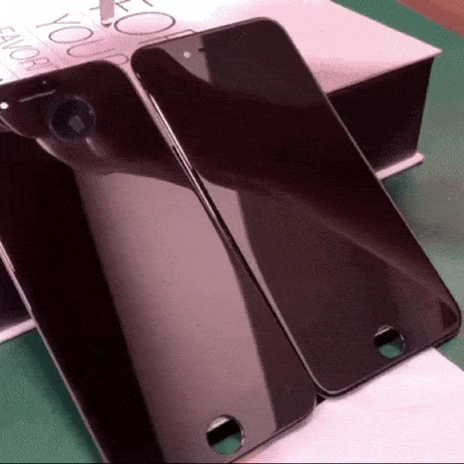 Слева оригинальный модуль Apple, справа «Заводской 1:1»