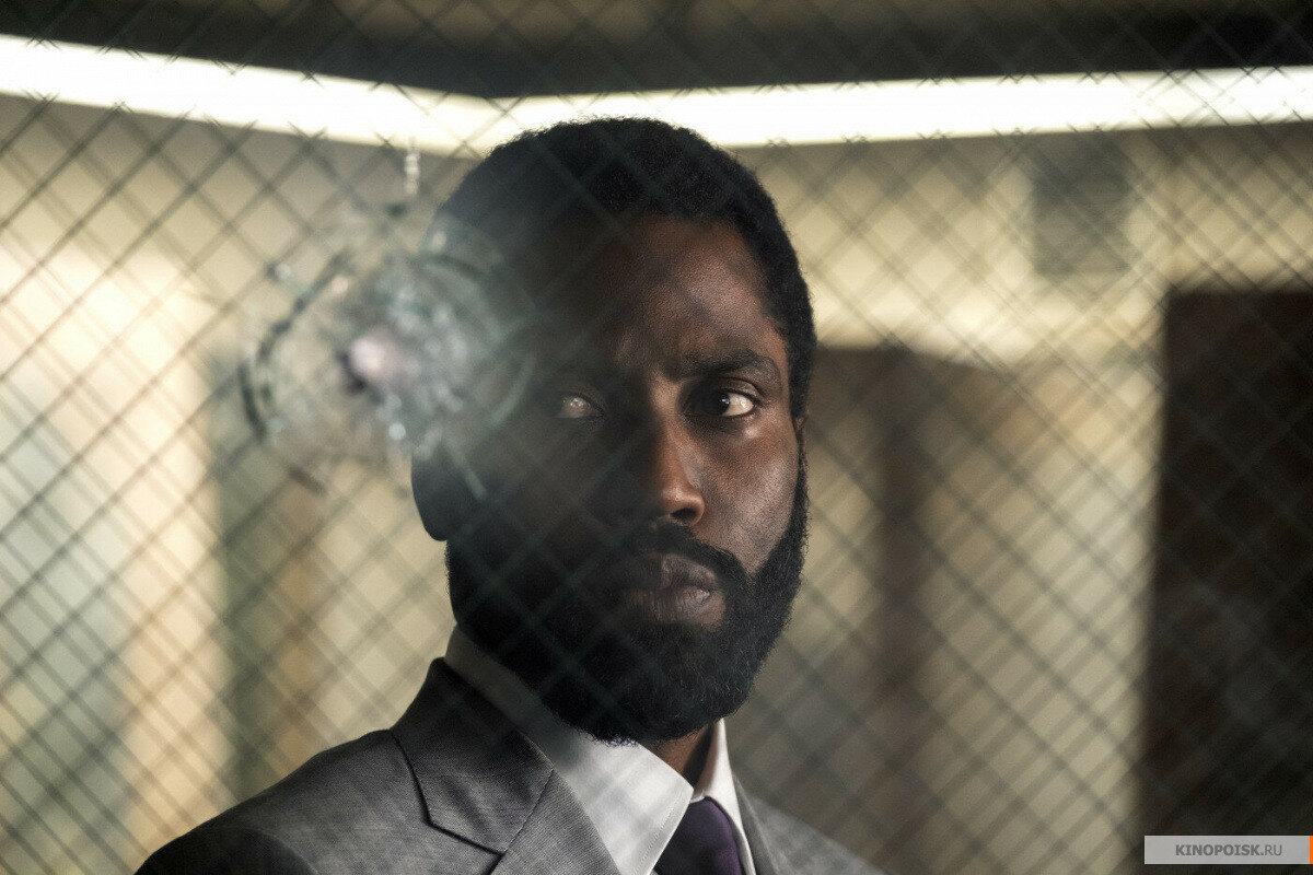 Протагонист - самый бессмысленный персонаж "Довода"