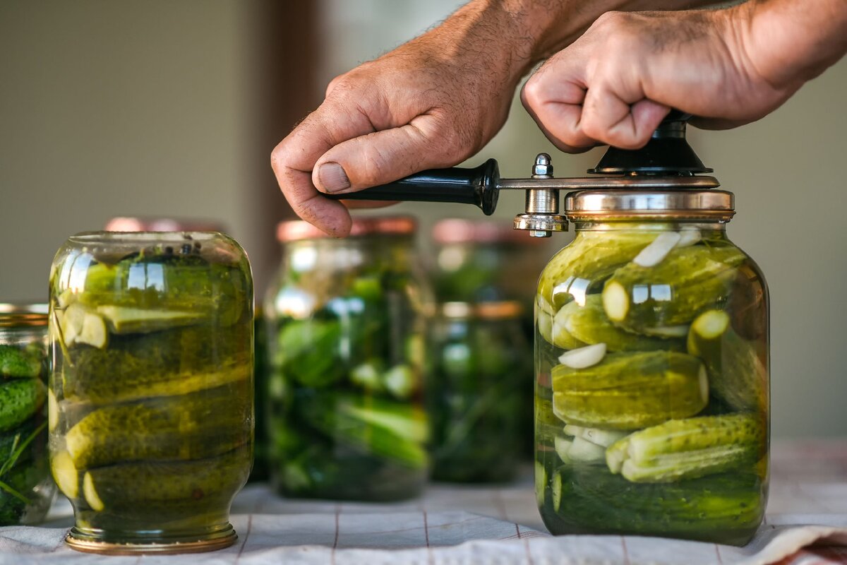 Маринованные огурцы. Получаются как у бабушки!🥒🥒🥒 | Еда от ШефМаркет |  Дзен