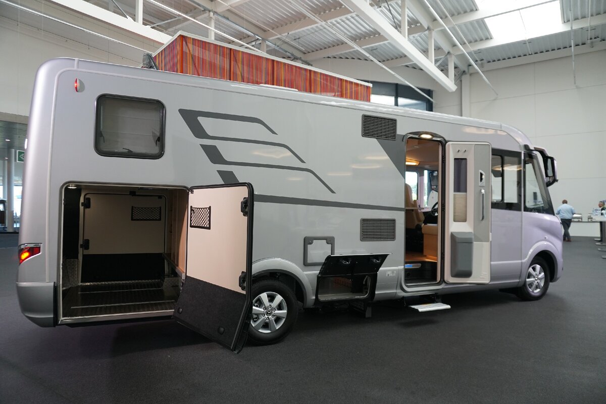 Автодом Hymer внутри