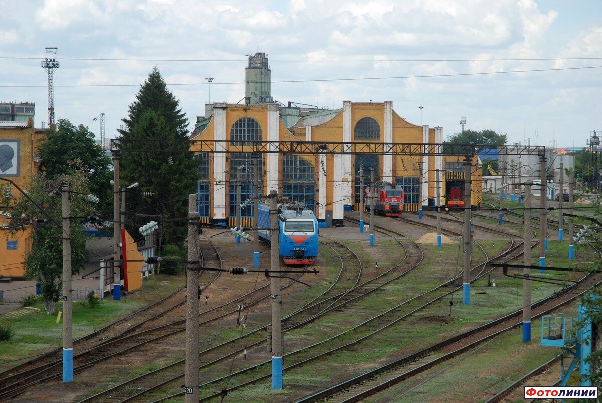 Жд станция россошь фото