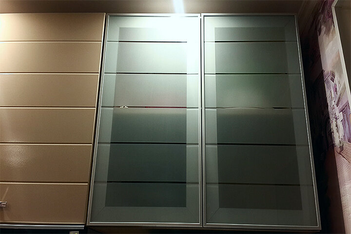 Матовое стекло на кухне