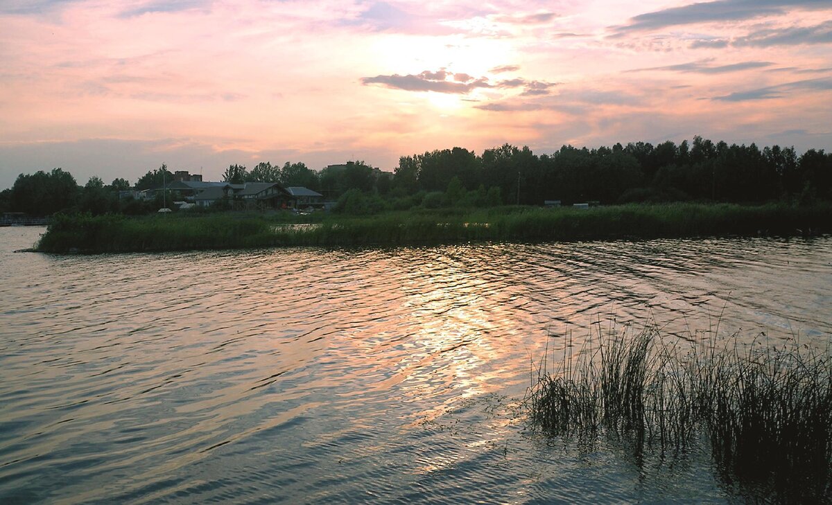 Закат над озером Увильды. Фото В.Вяткина