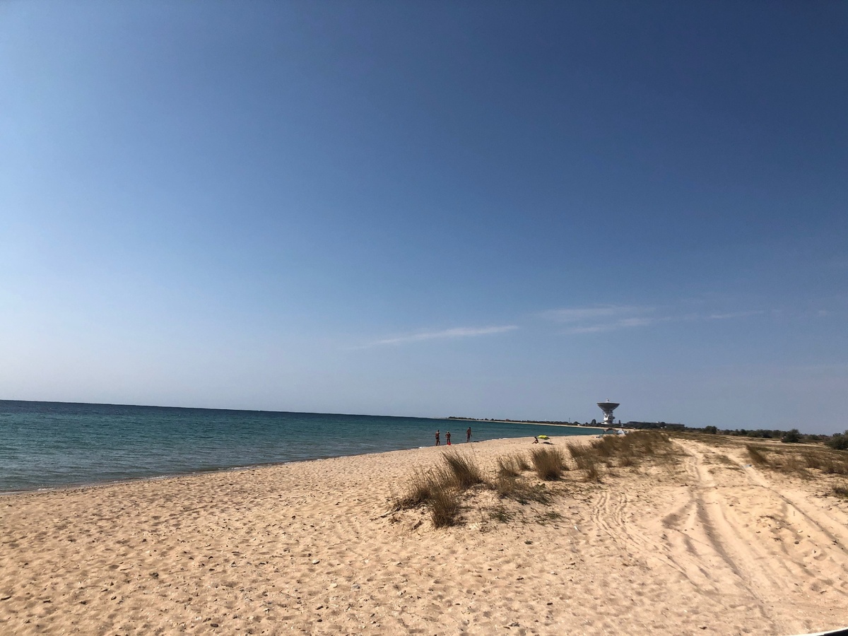 Осенний пляж под Евпаторией... +28 в тени