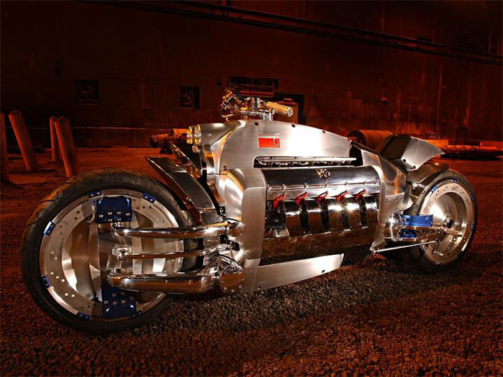 Мотоцикл хром из будущевого