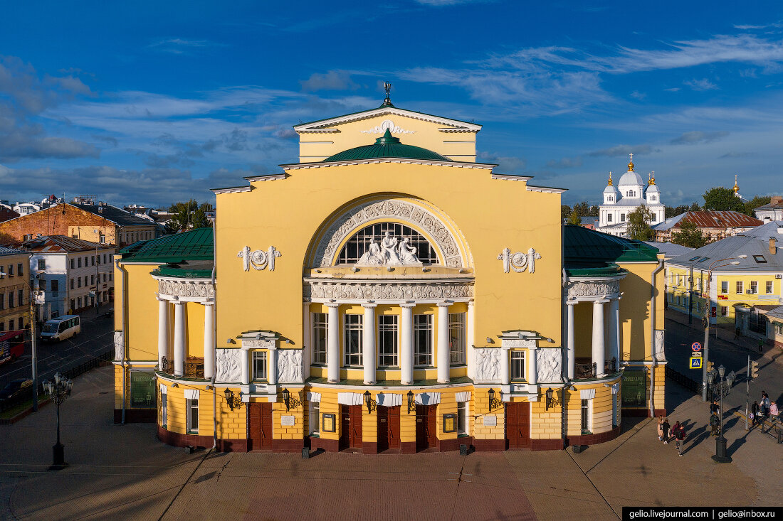 Театр ярославля фото. Волковский театр Ярославль. Ярославский Академический драматический театр имени ф.г.Волкова. Золотое кольцо России Ярославль театр имени ф г Волкова. Драматический театр Волкова в Ярославле.