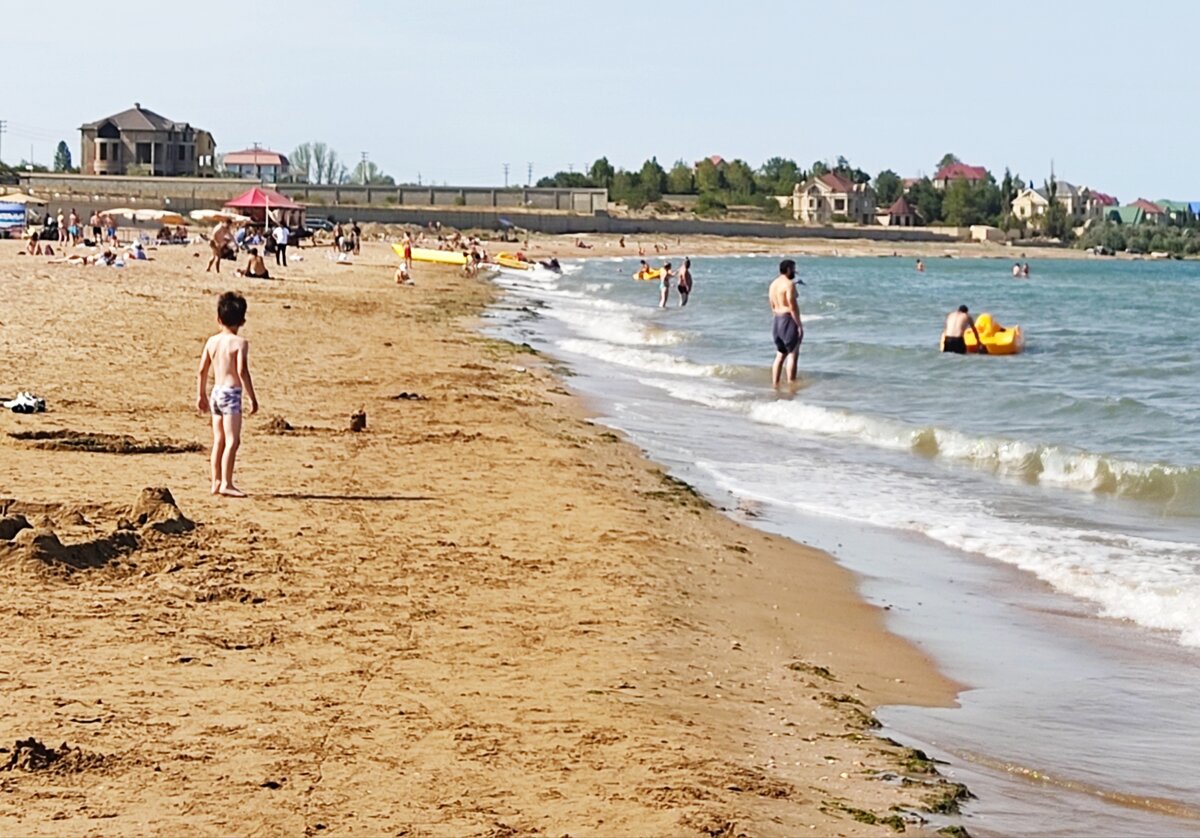 Пляж в Дербенте