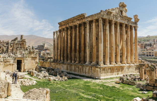 Баальбекское  святилище  в  Ливане.