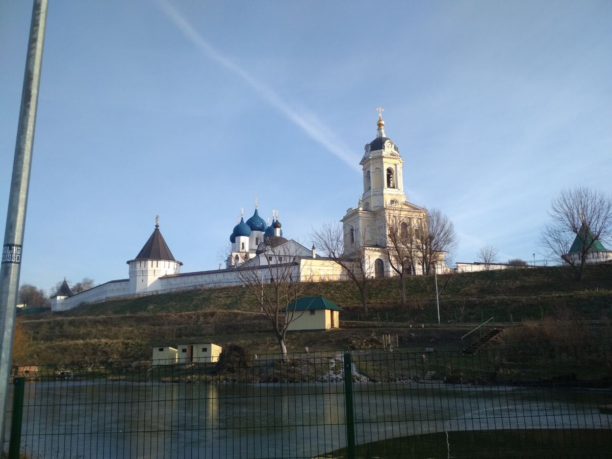 Высоцкий монастырь и окрестности